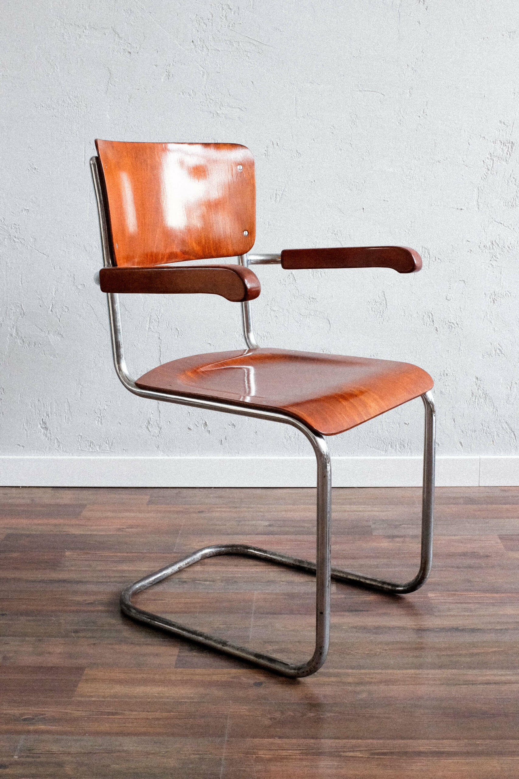 Console Chair by Rudolf Vichr