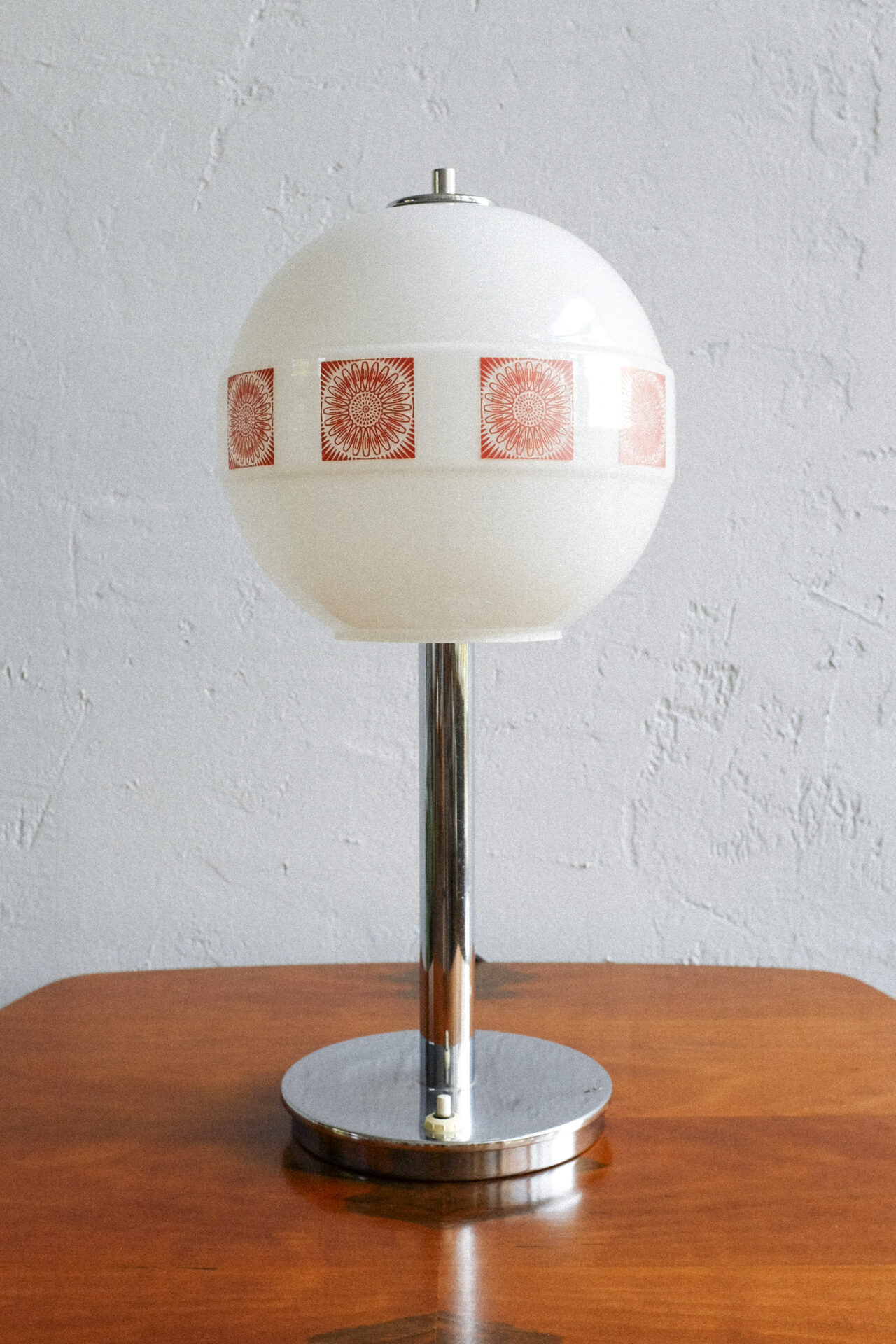 Glass Patterned Table Lamp