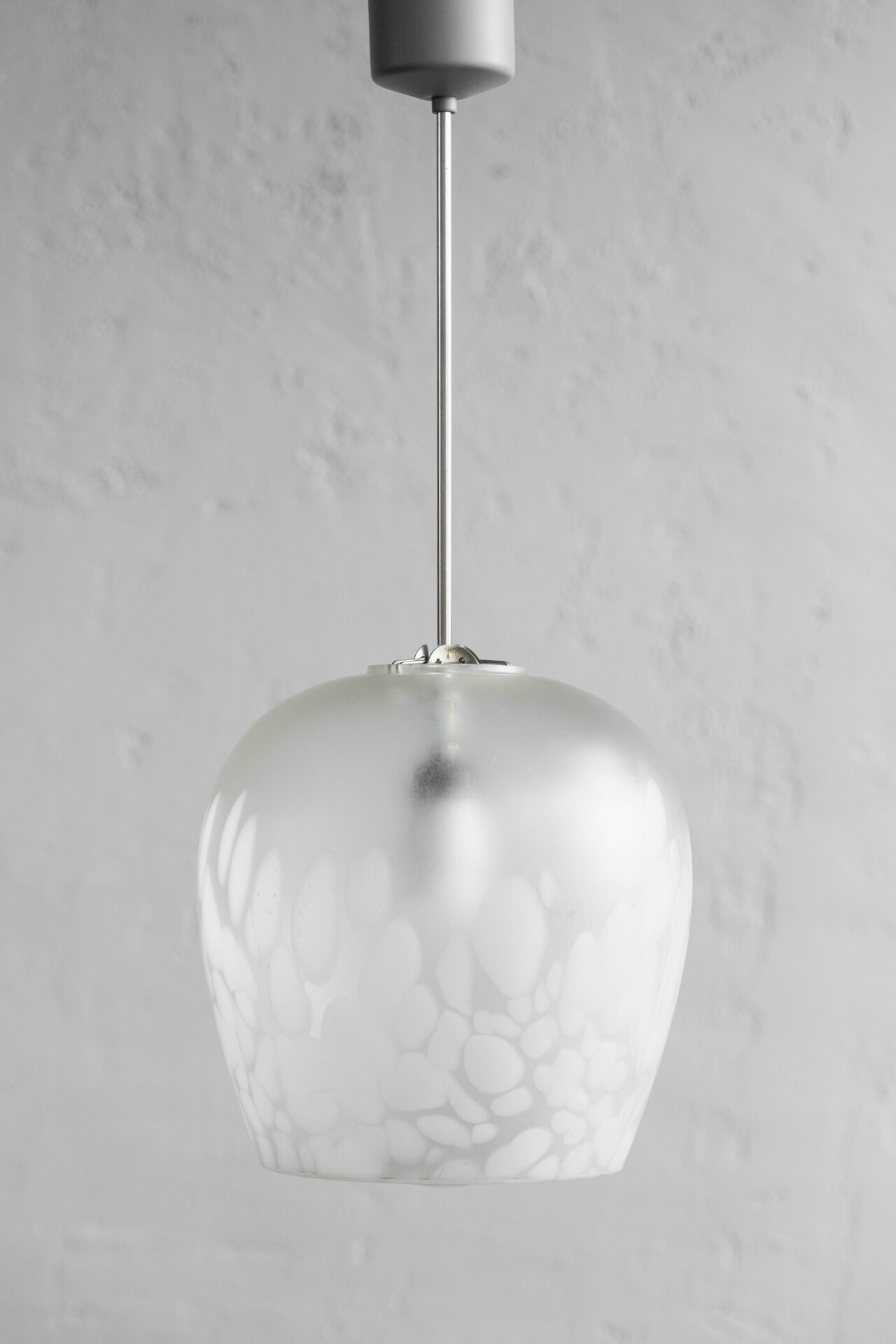 Flakestone Glass Hanging Lamp