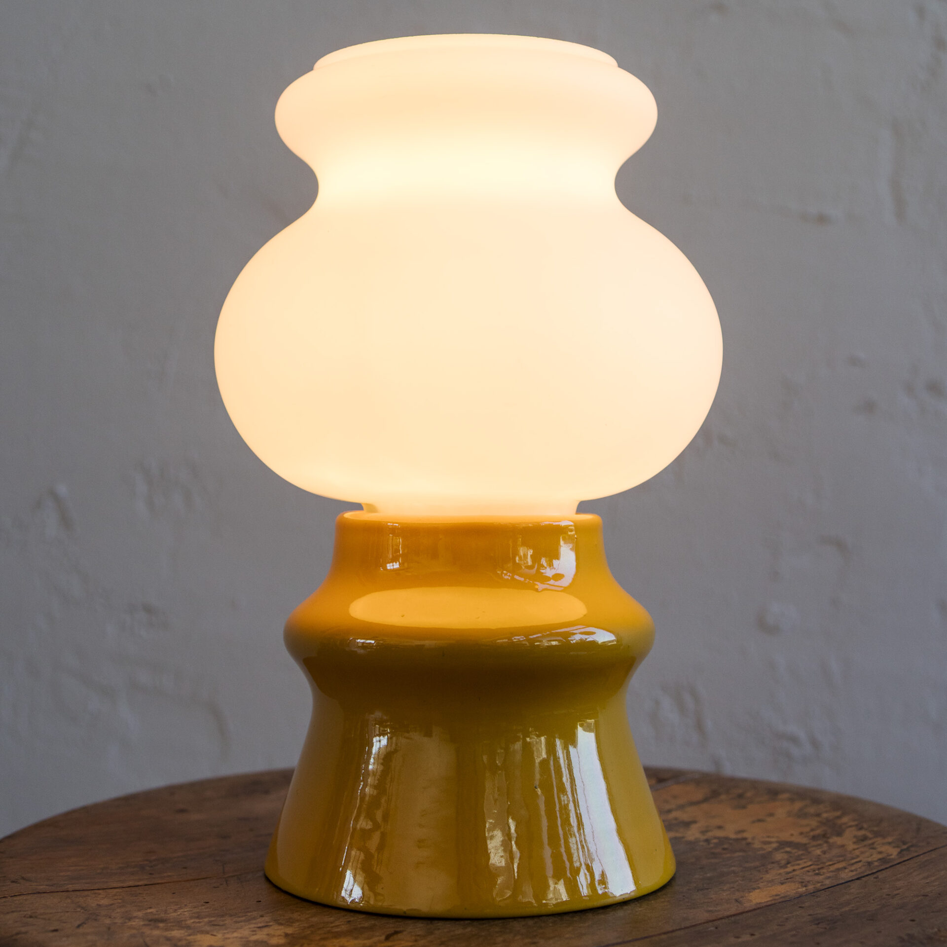 Renove-ceramic-yellow-lamp-5