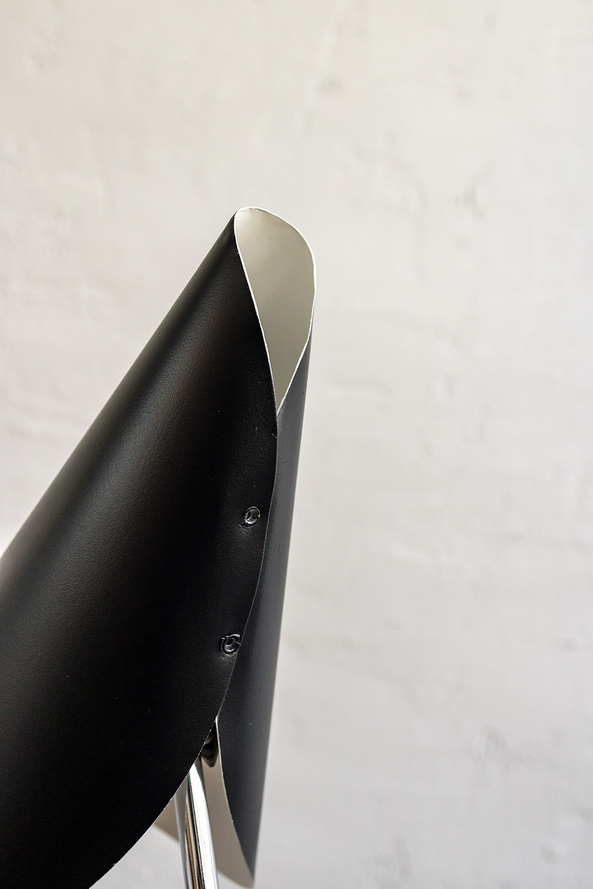 Renove-Napako-Nun-table-lamp-3