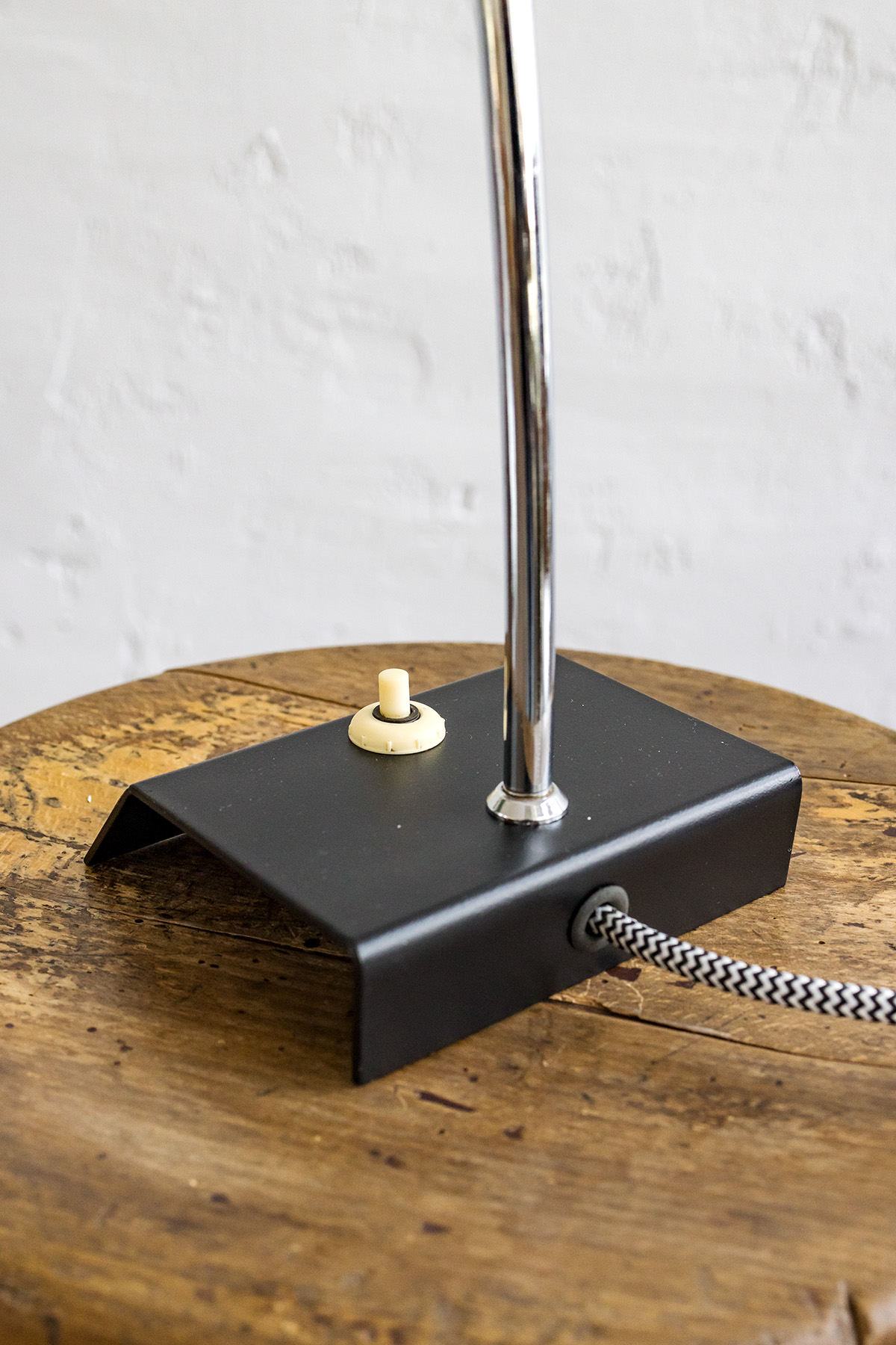 Renove-Napako-Nun-table-lamp-5